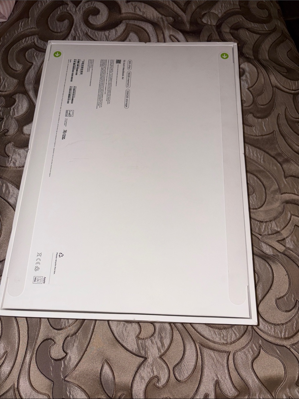 Apple MacBook Air 15” M4 Chip 16GB Memory 256GB Storage NSIB - Picture 8 of 9